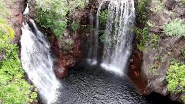 Florence Falls (Aborjin Karrimurra), Litchfield Ulusal Parkı 'nda bulunan bir şelaledir. Darwin 'in 80 kilometre güneyinde. Florence Falls yüzme havuzu.