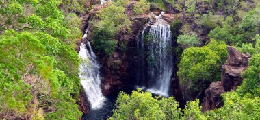 Florence Falls (Aborjin Karrimurra), Litchfield Ulusal Parkı 'nda bulunan bir şelaledir. Darwin 'in 80 kilometre güneyinde. Florence Falls yüzme havuzu.