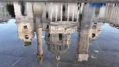 Tarihsel Barok Karlskirche Charles Kilisesi Avusturya 'nın Viyana kentindeki Karlsplatz' da bir Şehir Meydanı 'nda