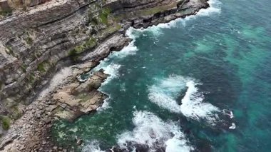 Bogey Deliği, komutanın hamamı olarak da bilinir, Newcastle 'da miras olarak listelenmiş bir deniz banyosu, Komutan Morisset' in emriyle inşa edilmiştir.