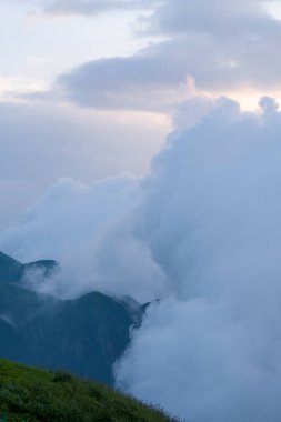 Dağların güzel manzarası