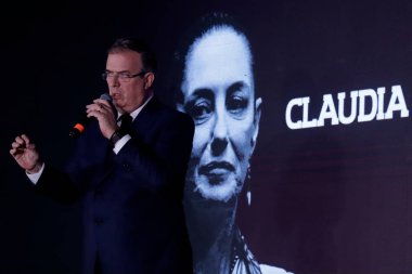 16 Ağustos 2023, Mexico City, Meksika: Marcelo Ebrard Casaubon, Ulusal Yenilenme Hareketi için Dönüşüm Savunması Koordinasyonu adayı, kendisine ve ailesine karşı yürütülen kirli savaşın durdurulmasını talep ediyor.