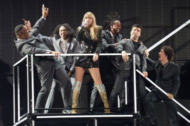March 31, 2023, Arlington, Texas, United States; American singer-songwriter Taylor Swift performs on her 'The Eras Tour' at AT&T Stadium. on March 31, 2023 in  Arlington, Texas, Uniyed States. (Photo by Javier Vicencio/ Eyepix Group) clipart