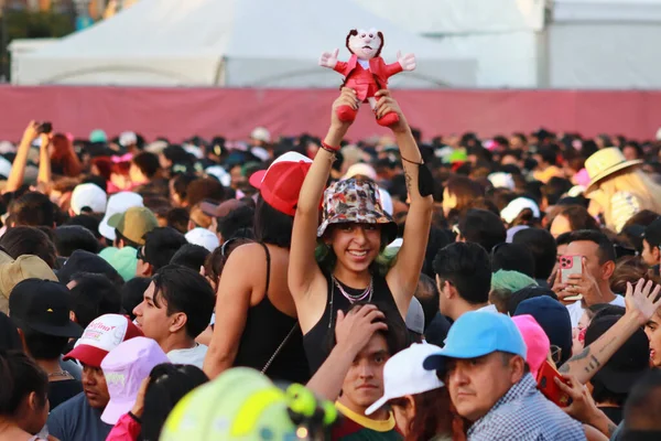 April 2023 Mexico City Mexico Thousands Fans Spanish Urban Music — Stock Photo, Image