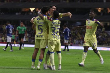 15 Temmuz 2023, Mexico City, Meksika: Amerika futbol takımı Azteca Stadyumu 'nda oynanan 2023 tarihli Açılış Turnuvası Puebla maçında kutlama yaptı. 15 Temmuz 2023 'te Mexico City, Meksika' da. Fotoğraf: Ismael Rosas / Eyepix Group)