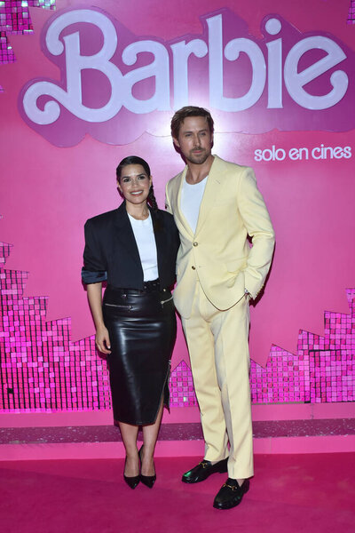 6 июля 2023 года, Мехико, Мексика: (L-R) Америка Феррера и Райан Гослинг посещают розовый ковёр для Барби в Торео Парк Централ. 6 июля 2023 года в Мехико, Мексика. (Фото Карлоса Тишлера / Eyepix Group))
