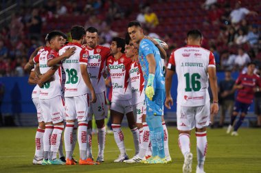 25 Temmuz 2023, Fisco, ABD: Necaxas oyuncuları, FC Dallas ile Necaxa arasındaki maç öncesi Toyota Stadyumu 'nda bir araya gelirler. 25 Temmuz 2023 Pazartesi Fresco, Teksas, ABD