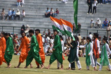 15 Ağustos 2023, Srinagar, Hindistan: Kaşmir Kültür Programlarında 77. Bağımsızlık Günü Srinagar Stadyumu. 15 Ağustos 2023, Srinagar, Hindistan