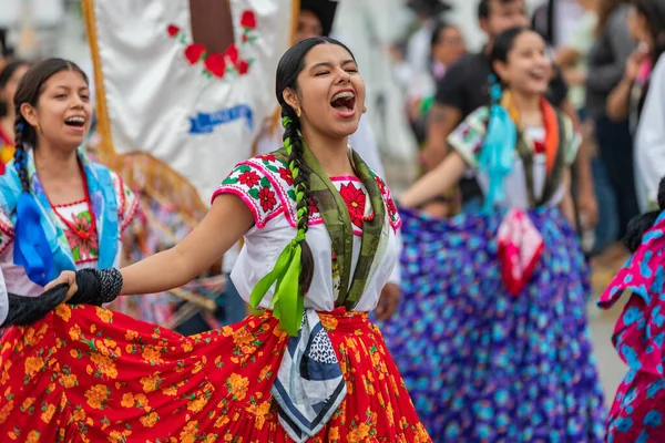 Июля 2023 Года Оахака Хуарес Мексика Танцоры Музыканты Делегаций Принимают — стоковое фото