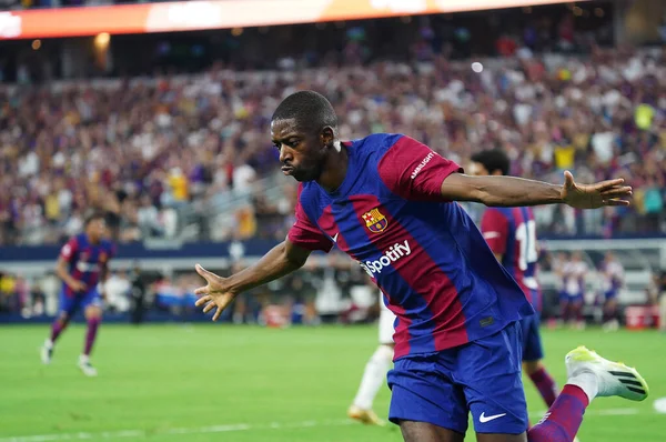 29 Temmuz 2023, Arlington, Teksas, ABD: Barcelona 'dan Ousmane Dembele, Barcelona ile Real Madrid arasında oynanan Soccer Champions Tour maçındaki ilk golünü kutluyor.