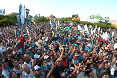 11 Ağustos 2023, Marcaibo, Venezuela: Maria Corina Machado destekçileri, Sokalist Parti Başkanı Nicolas Maduro 'yu aday gösteren bir mitinge katıldılar.