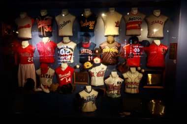 28 Ekim 2022, Monterrey, Meksika: Meksika Beyzbol Şöhretler Müzesi Dünya ve Meksika beysbol tarihinin eserlerini Nuevo Leon Eyaleti 'ndeki Fundidora Parkı' nda sergilediği sergi