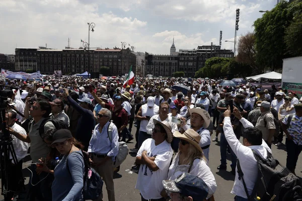 Juli 2023 Mexiko Stadt Mexiko Arbeiter Und Geschäftsleute Der Kampfhahn — Stockfoto