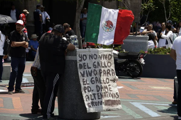 Července 2023 Mexico City Mexiko Dělníci Obchodníci Bojovém Kohoutku Býčí — Stock fotografie