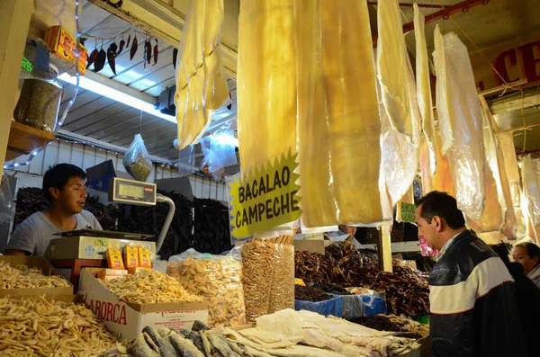 Aspectos Mercado Tradicional Cidade Toluca Onde Pessoas Vão Comprar Alimentos — Fotografia de Stock