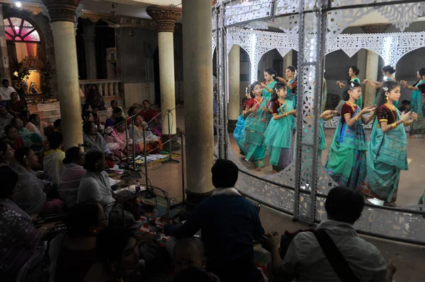 August 2023 Sylhet Bangladesh Manipuri Community Dancing Traditional Dress Celebrated — Stock Photo, Image