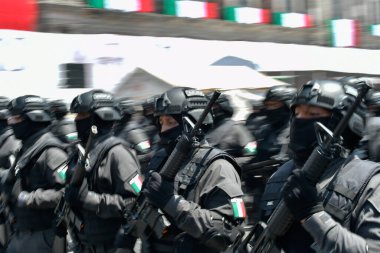 16 Eylül 2023 Toluca, Meksika: Meksika 'nın Toluca şehrinde düzenlenen Meksika Bağımsızlığının 213. Yıldönümü için Sivil-Askeri Geçit Töreni