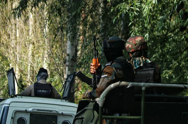 Szeptember 2023 Srinagar Kashmir India Indiai Hadsereg Katonáit Látták Fegyvercsata — Stock Fotó