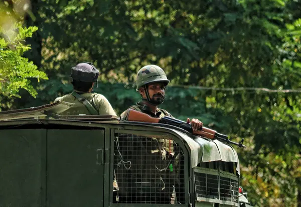 2023 Setembro Srinagar Caxemira Índia Soldados Exército Indiano São Vistos — Fotografia de Stock