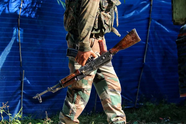 September 2023 Srinagar Kashmir India Indian Army Soldier Carries His — Stock Photo, Image