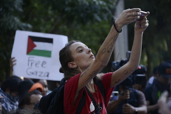 stock image October 12, 2023, Mexico City, Mexico: Palestine supporters join a rally outside the Israeli Embassy in Mexico to protest of the recent attacks by the Israeli army against the people of Palestine and demand stop of the war against Gaza