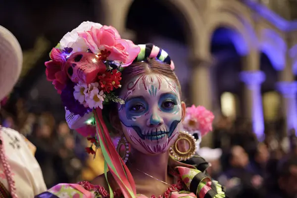 Octubre 2023 Ciudad México México Personas Caracterizadas Como Muerte Catrinas —  Fotos de Stock