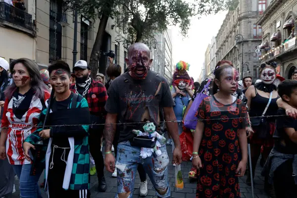 Ekim 2023 Mexico City Zombi Gibi Giyinmiş Yüzlerce Insan Mexico — Stok fotoğraf