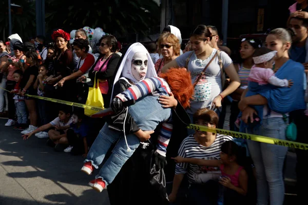 Oktober 2023 Mexiko Stadt Mexiko Hunderte Als Zombies Verkleidete Menschen — Stockfoto