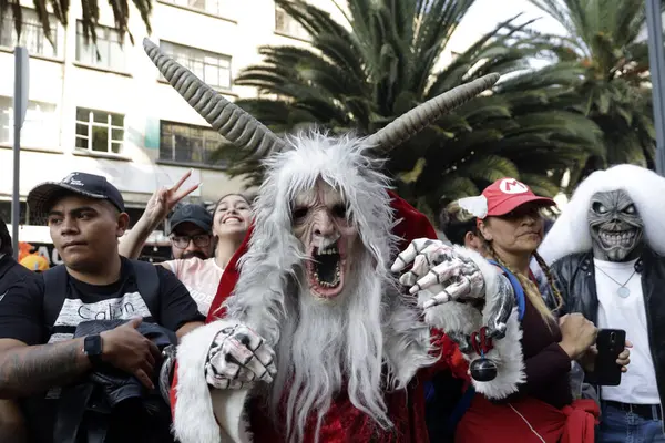 Ekim 2023 Mexico City Zombi Gibi Giyinmiş Yüzlerce Insan Mexico — Stok fotoğraf