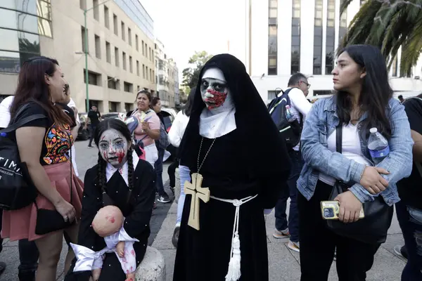 Ottobre 2023 Città Del Messico Messico Centinaia Persone Vestite Zombie — Foto Stock
