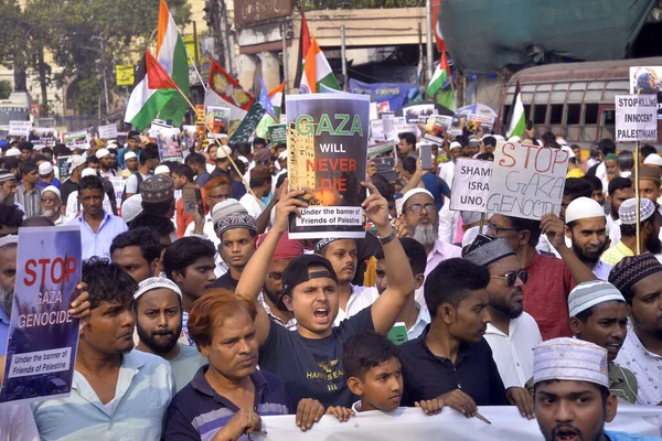 Des Hommes Musulmans Prennent Part Rassemblement Pour Protester Contre Attaque — Photo