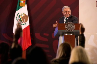 6 Kasım 2023, Mexico City, Meksika Başkanı Andres Manuel Lopez Obrador Mexico City 'deki Ulusal Saray' da gazeteciler önünde basın toplantısında. 6 Kasım 2023 'te Mexico City, Meksika