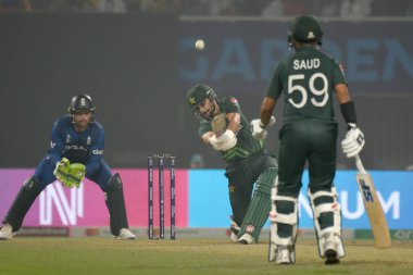 11 Kasım, Kolkata, Hindistan: Pakistan 'dan Haris Rauf, Eden Gardens Stadyumu' nda İngiltere ile Pakistan arasında oynanan 2023 ICC Dünya Erkekler Kriket Kupası karşılaşmasında atış yaptı.