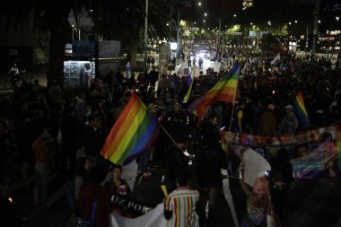 13 Kasım 2023, Mexico City, Meksika: LGBTTTI + cemaati, hakim İsa Ociel Baena Saucedo ve partneri Dorian Daniel Nieves Herrera 'nın evinde ölümünün aydınlatılmasını talep ediyor.