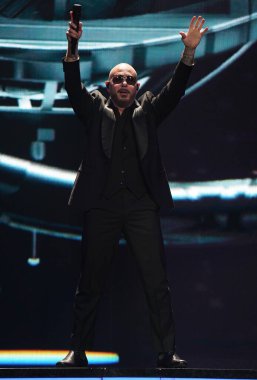 17 Kasım 2023, Dallas, Teksas, ABD: Amerikalı rapçi Armando Christian Prez, Pitbull olarak bilinir, Amerikan Hava Yolları Merkezi 'nde The Trilogy Tour' un bir parçası olarak sahne alır.