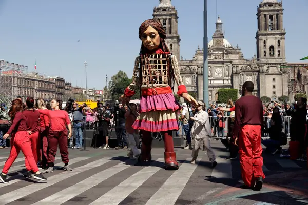 Novembro 2023 Cidade México México Little Amal Caminha Pelas Ruas — Fotografia de Stock