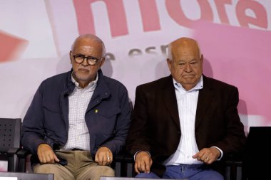 19 Kasım 2023, Mexico City, Meksika: Nayarit valileri, Miguel Angel Navarro Quintero ve Baja California Sur valileri, Victor Manuel Castro Cosio Meksika başkanlığı için tek adayın kayıt etkinliğinde