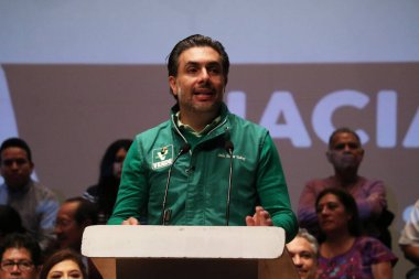 20 Kasım 2023, Mexico City, Meksika CDMX 'te Meksika Yeşil Ekolojist Partisi lideri Jess Sesma Surez, Mexico City Hükümet Başkanlığı için tek adayın ön kampanyası sırasında konuşuyor.