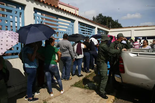 Venezuelani Sono Radunati Massa Dalle Prime Ore Questa Domenica Novembre — Foto Stock