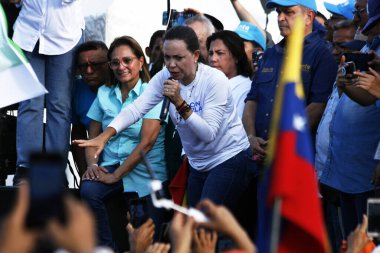 29 Ekim 2023, Maracaibo, Venezuela: Muhalefet seçimlerini kazanan en önde gelen aday, Mara Corina Machado bu 29 Ağustos 'ta Barselona' daki Anzotegui adlı üç doğu eyaletine muhteşem bir gezi gerçekleştirdi.