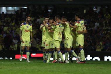 2 Aralık 2023, Mexico City, Meksika: Club America 'nın oyuncuları Club Leon ile Club America arasındaki çeyrek finalin ikinci ayağı sırasında Aztec Stadyumu' nda düzenlenen 2023 Açılış Turnuvası 'nda