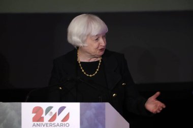 6 Aralık 2023, Mexico City, Meksika: ABD Hazine Bakanı Janet Yellen, 200 yıllık Diplomatik İlişkiler Meksika Anma Parası 'nın sunumu sırasında