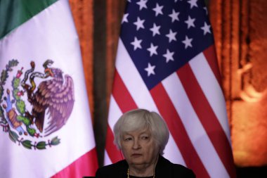 6 Aralık 2023, Mexico City, Meksika: ABD Hazine Bakanı Janet Yellen, 200 yıllık Diplomatik İlişkiler Meksika Anma Madalyası 'nın sunumu sırasında - Birleşik Devletler İnteraktif Seremonide