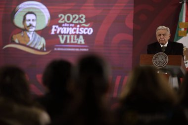 8 Aralık 2023, Mexico City, Meksika Başkanı Andres Manuel Lopez Obrador Mexico City 'deki Ulusal Saray' da düzenlenen basın toplantısında