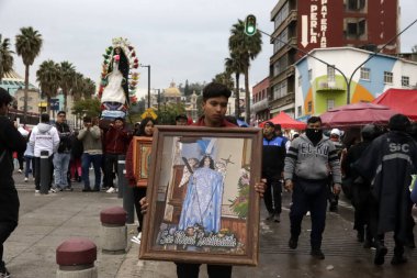 12 Aralık 2023, Mexico City, Meksika: Milyonlarca kilise üyesi, Meksika 'daki Cerro del Tepeyac' ta 492 'nci yıl dönümünde Guadalupe Bakiresi' ni kutlamak için Guadalupe Bazilikası 'nı ziyaret eder.