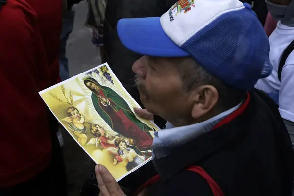 Декабря 2023 Года Мехико Мексика Миллионы Прихожан Посещают Базилику Гваделупе — стоковое фото