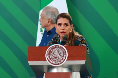 20 Aralık 2023, Acapulco, Meksika: Evelyn Salgado, Guerrero Eyaleti Valisi Meksika Başkanı Lopez Obrador brifing konferansı sırasında konuşuyor