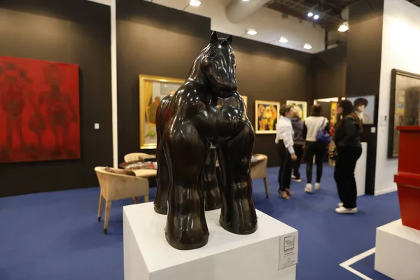 stock image February 7, 2024, Mexico City, Mexico: General view of a sculpture during the Zona Maco Contemporary art exhibition  at Centro Citibanamex