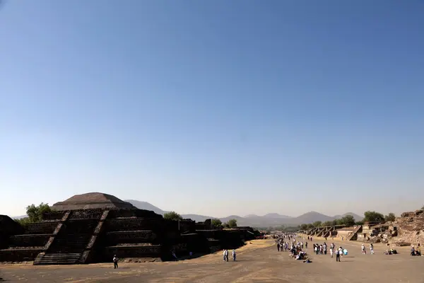 March 2024 State Mexico Mexico Tourists Visit Pyramid Sun Join — Stock Photo, Image