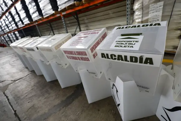 Avril 2024 Mexico Mexique Urnes Électorales Qui Seront Utilisées Lors Photos De Stock Libres De Droits